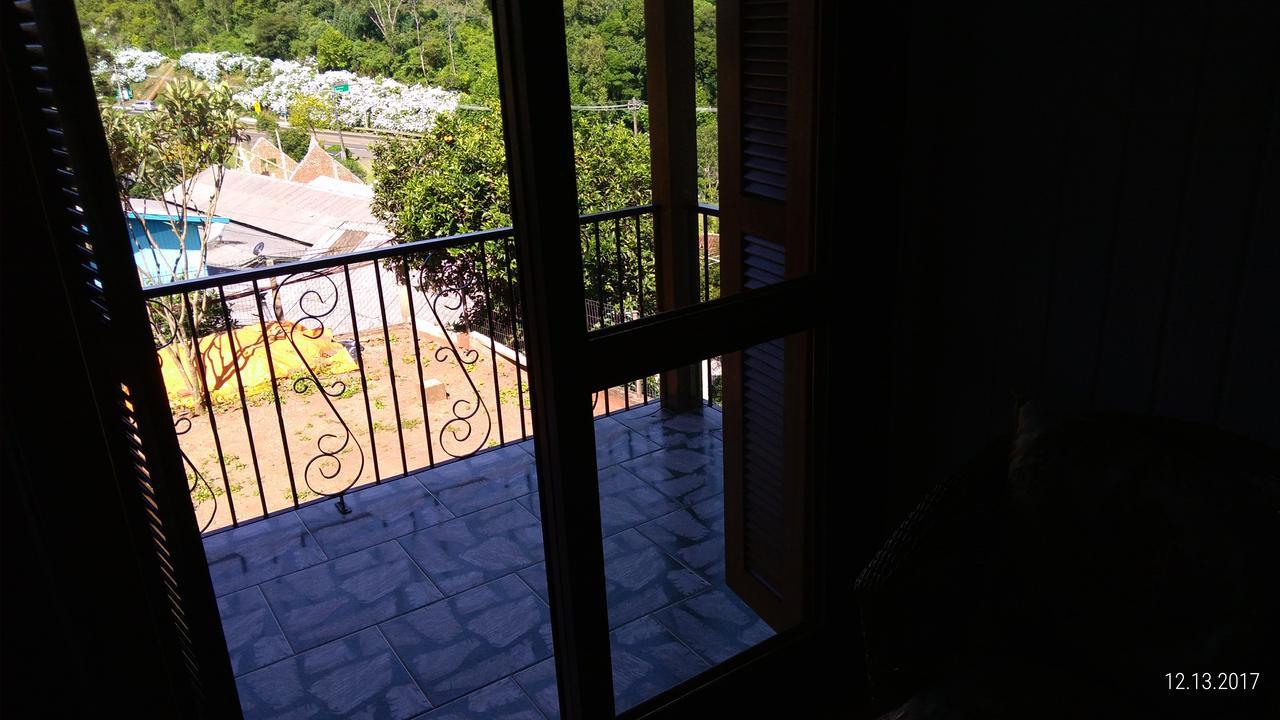 Casa de Aluguel por Temporada Gramado Exterior foto